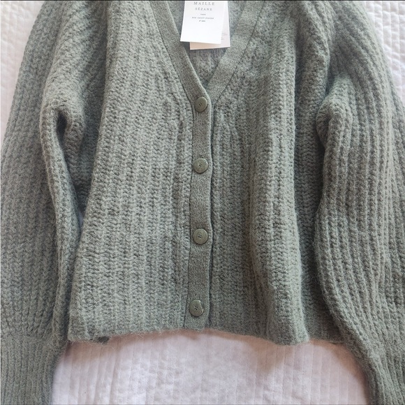 NWT Sezane Paris Gilet Basile cardigan sweater in khaki green size L - Picture 5 of 12